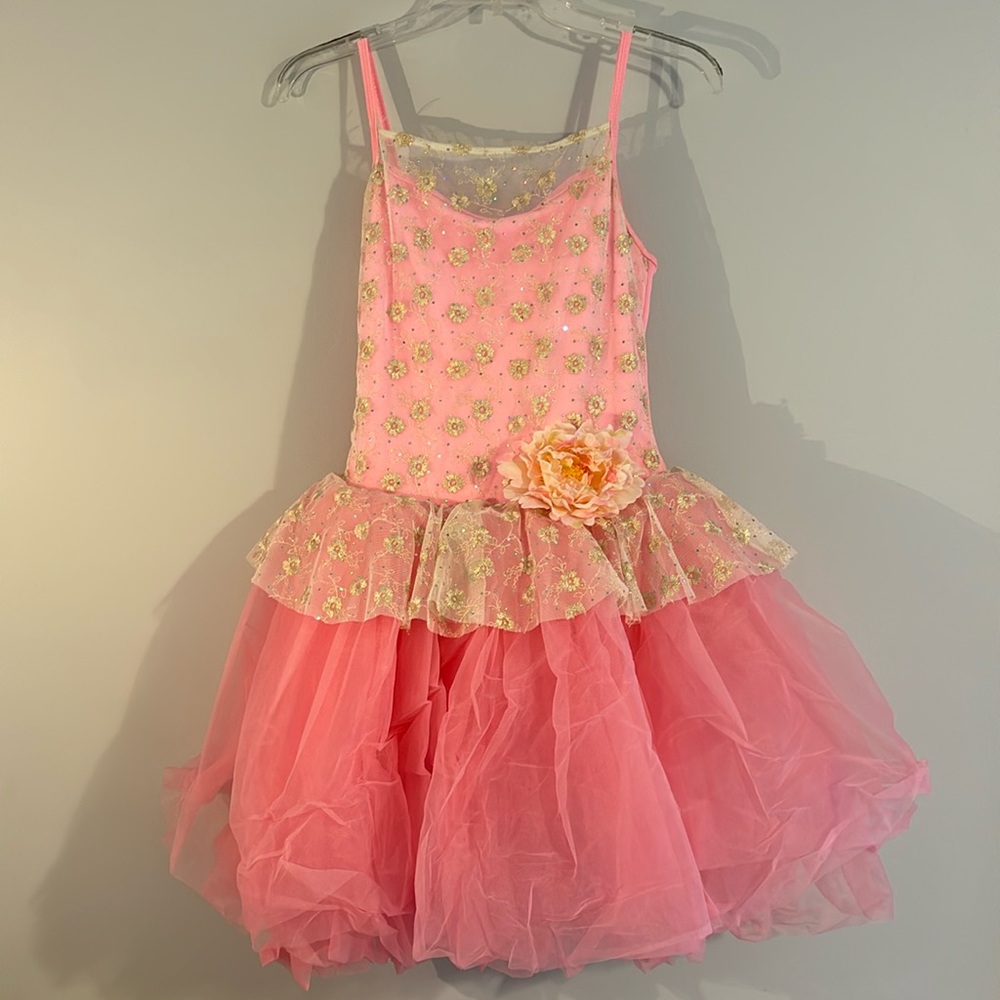 Pink dress with hair accessories